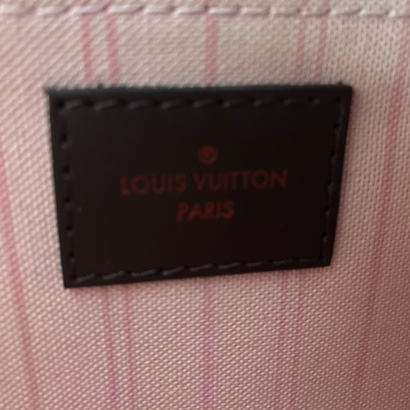 Louis Vuitton Neverfull Pochette MM - Picture 6 of 8